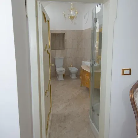 Palazzo Tilli Bed & Breakfast *