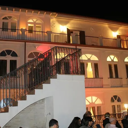Palazzo Tilli *