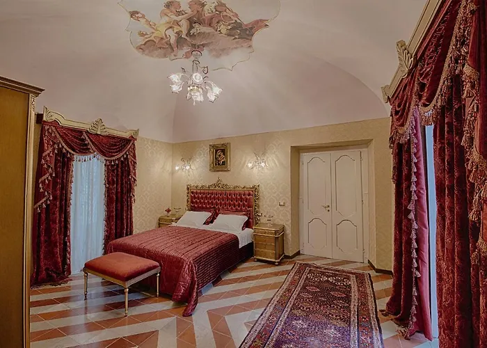 Palazzo Tilli * Casoli (Abruzzo)